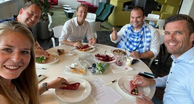 Enthousiaste deelnemers aan de Gezondste Lunch